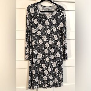 Old Navy long sleeve A-line swing dress (M)